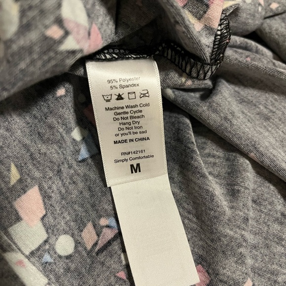 LuLaRoe Confetti Print Iris Tunic Size Medium EUC Unicorn Print! (Size Down 1-2) - Picture 4 of 6